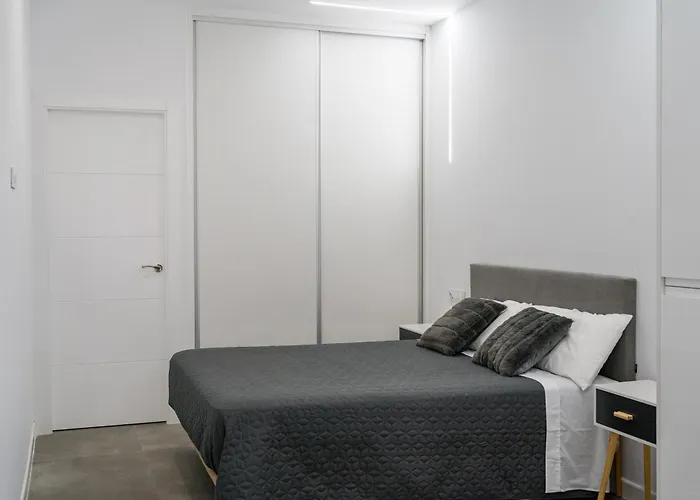 San Rafael Apartment *